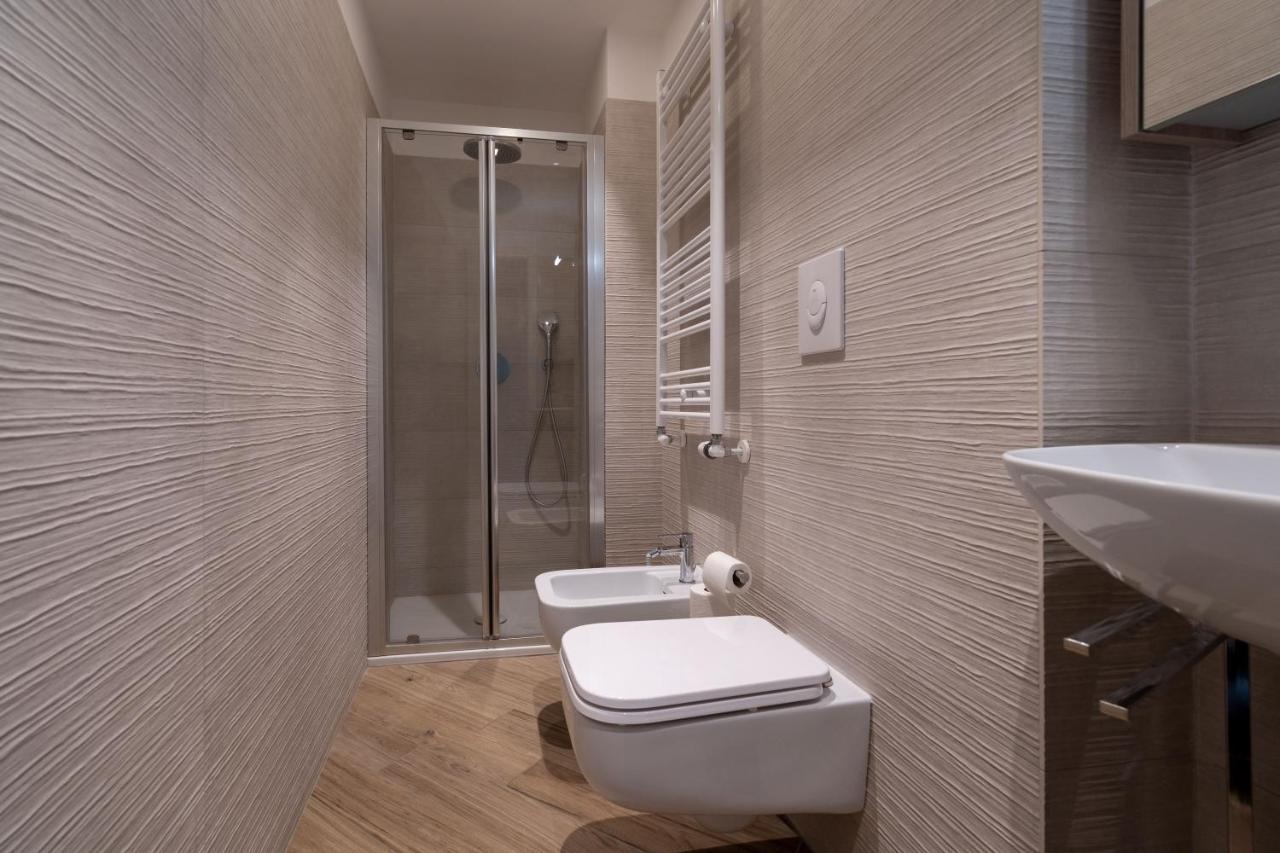 Aurealiving - Trastevere Suite With Rooftop & Gym, Your Place In Rom Exterior foto