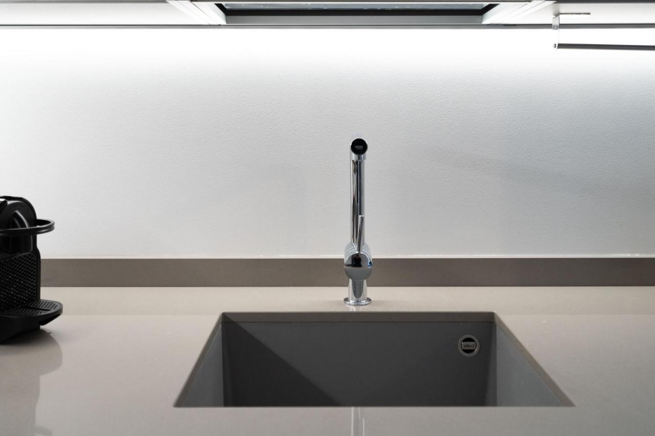 Aurealiving - Trastevere Suite With Rooftop & Gym, Your Place In Rom Exterior foto