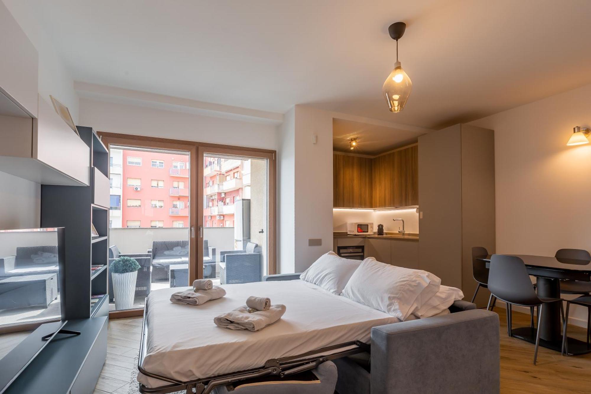 Aurealiving - Trastevere Suite With Rooftop & Gym, Your Place In Rom Exterior foto